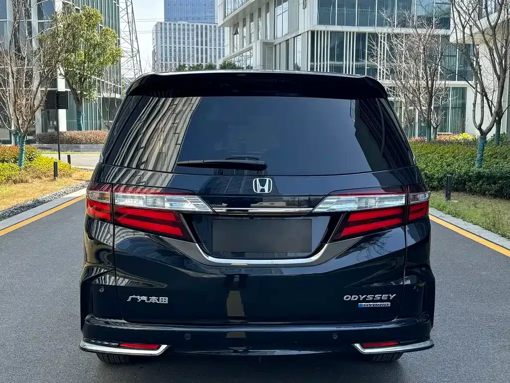 Honda Odyssey — фото 5