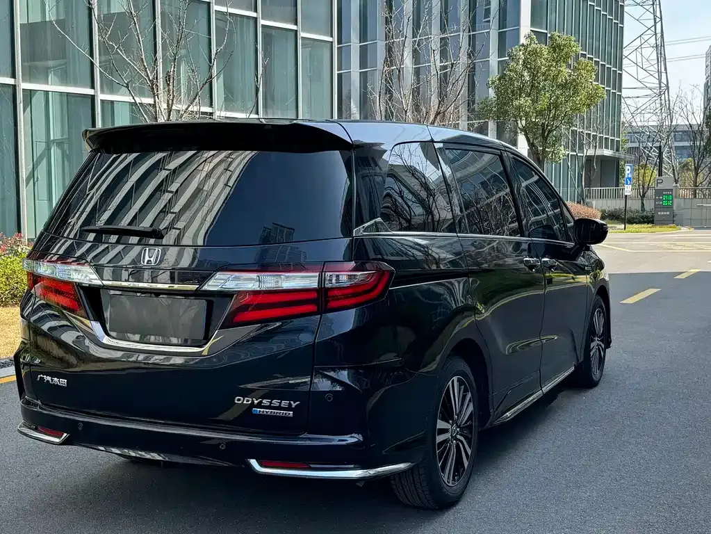 Honda Odyssey — фото 4