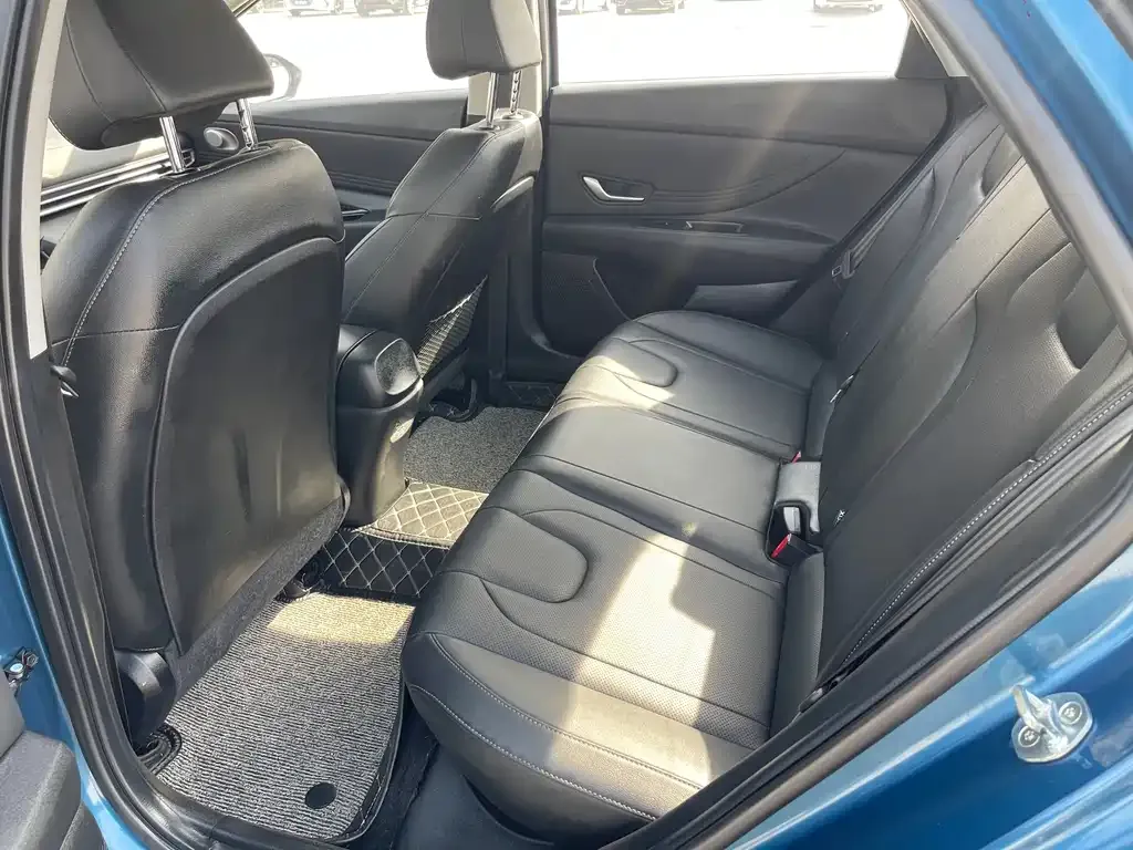 Hyundai Elantra 2022 из CN, фото 6