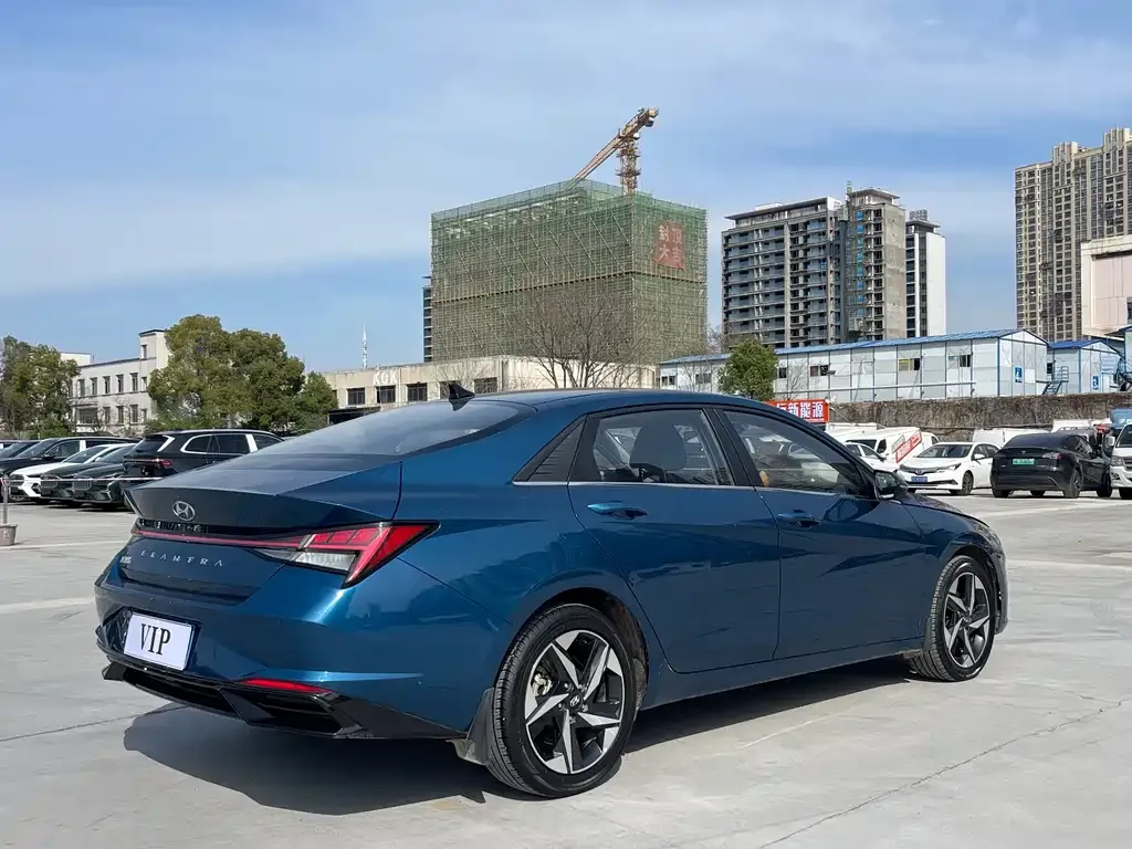 Hyundai Elantra 2022 из CN, фото 5