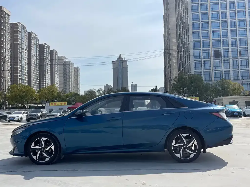 Hyundai Elantra 2022 из CN, фото 3