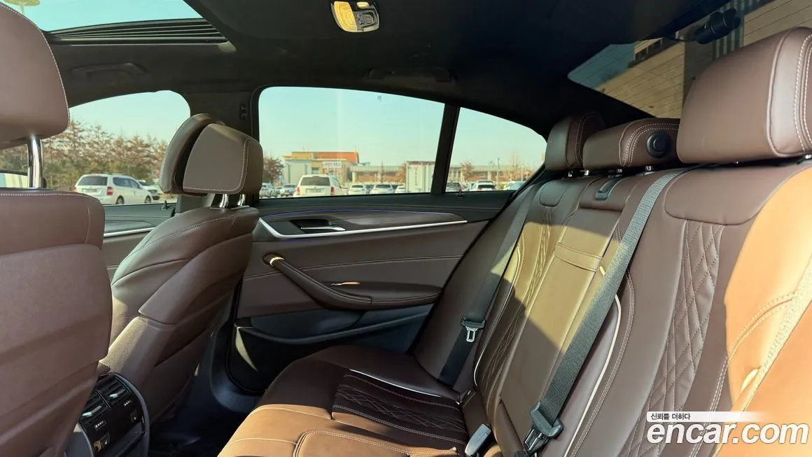 BMW 5-Series 2021 из KR, фото 8