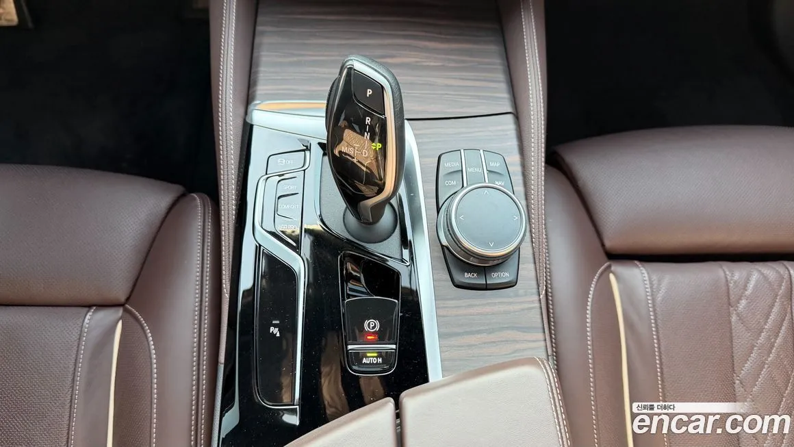 BMW 5-Series 2021 из KR, фото 9