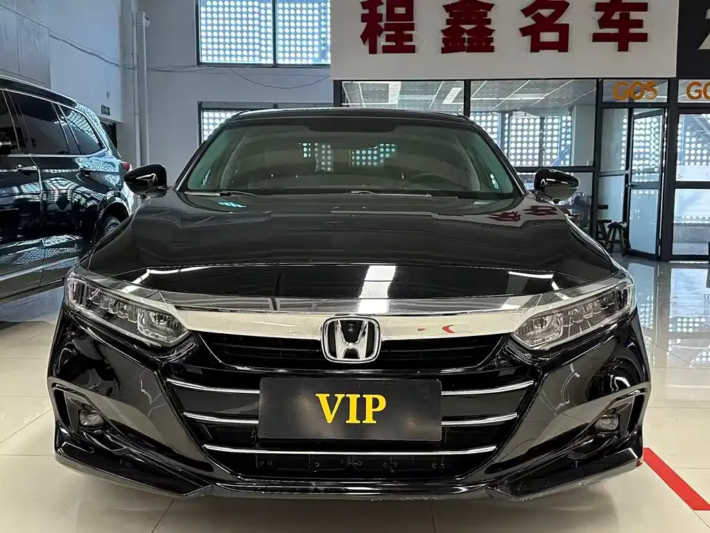 Honda Accord — фото 9
