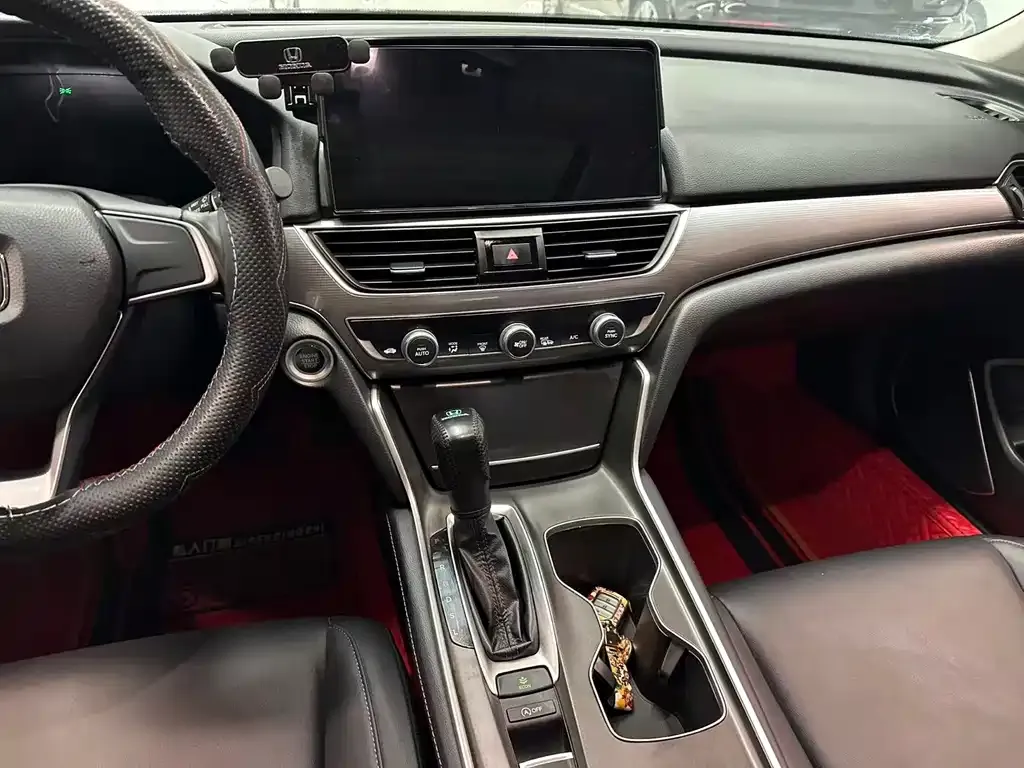 Honda Accord — фото 4