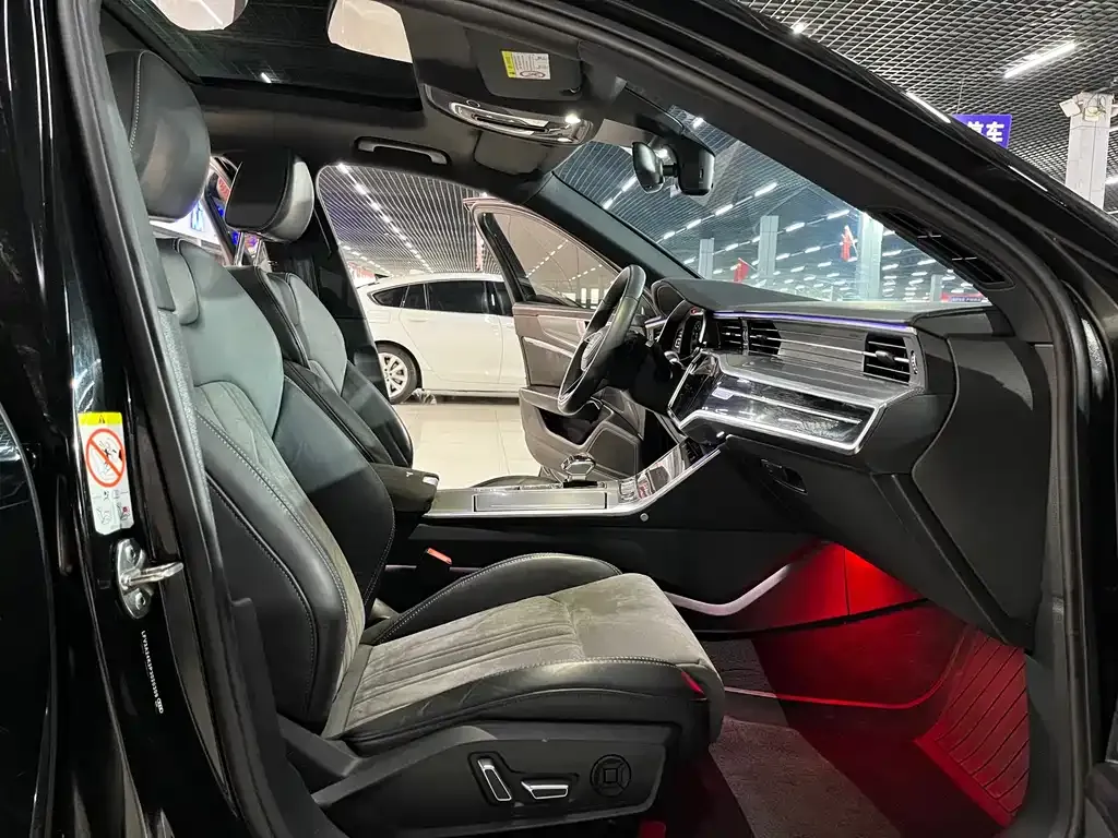 Audi A6L 2023 из CN, фото 6