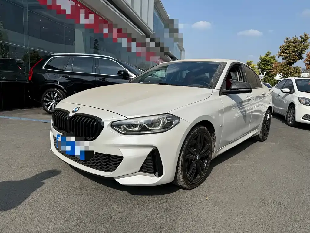 BMW 1 Series — фото 1