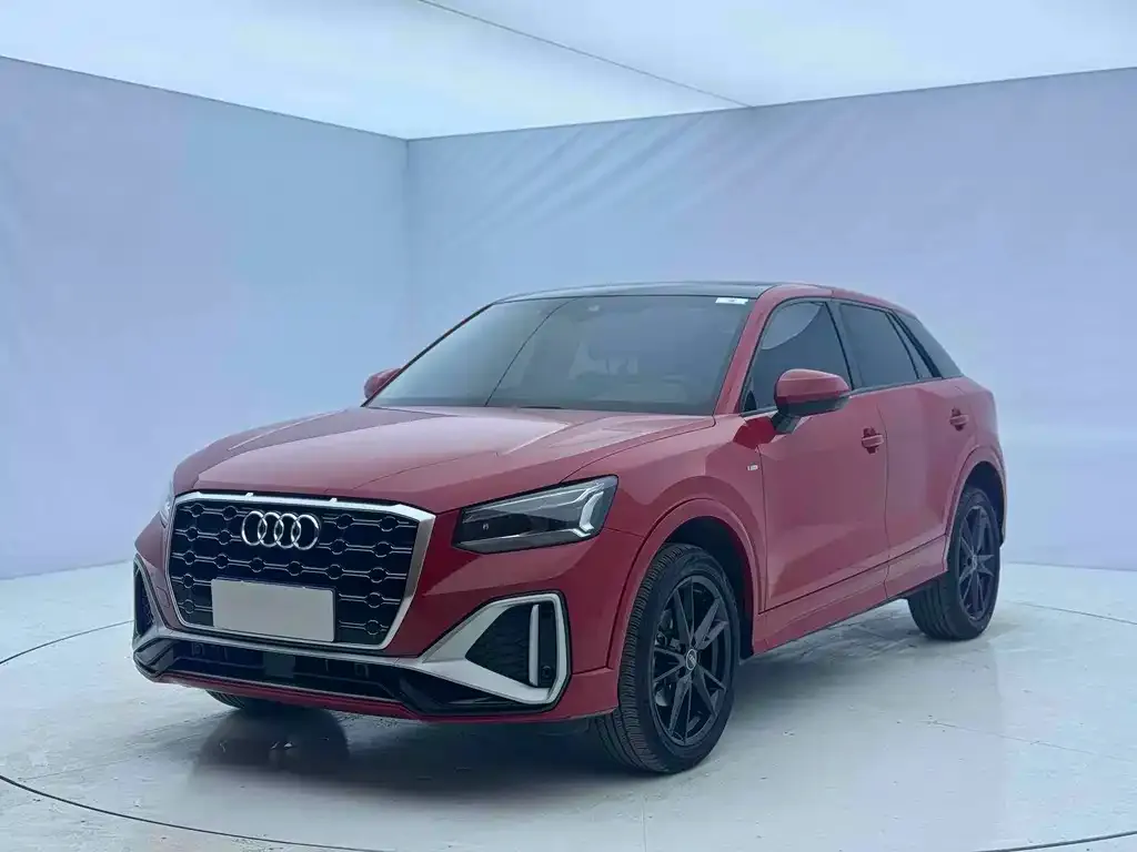 Audi Q2L