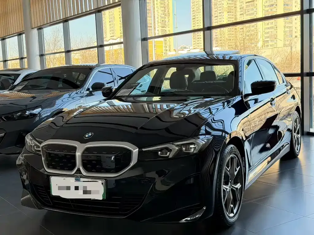 BMW i3 — фото 1