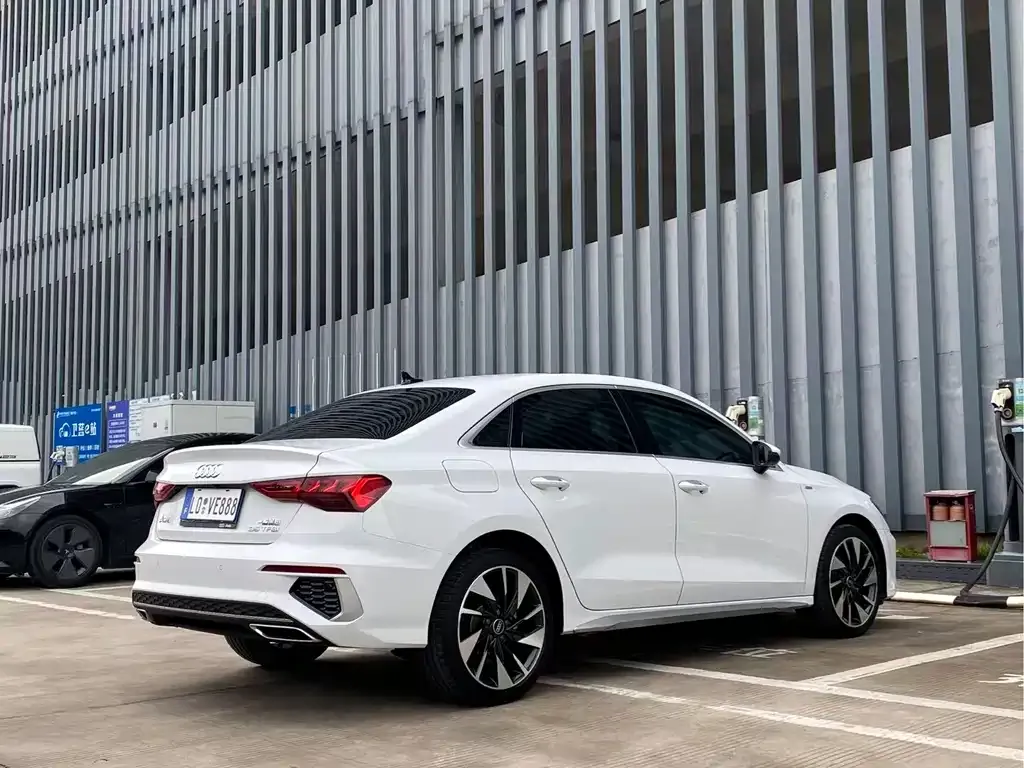 Audi A3 — фото 9