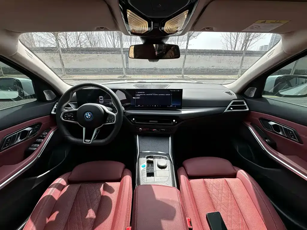 BMW i3 2025 из CN, фото 4