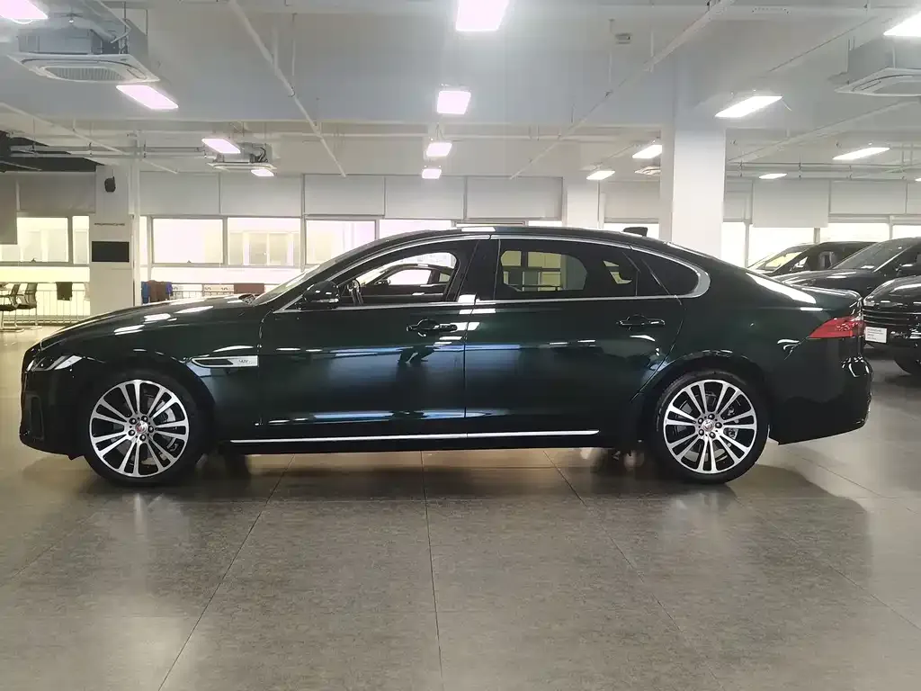 Jaguar XFL 2025 из CN, фото 7