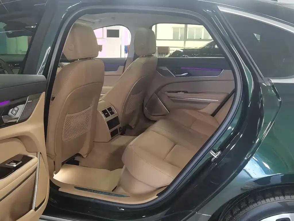 Jaguar XFL 2025 из CN, фото 4