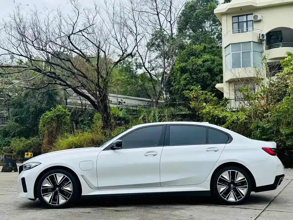 BMW i3 — фото 7