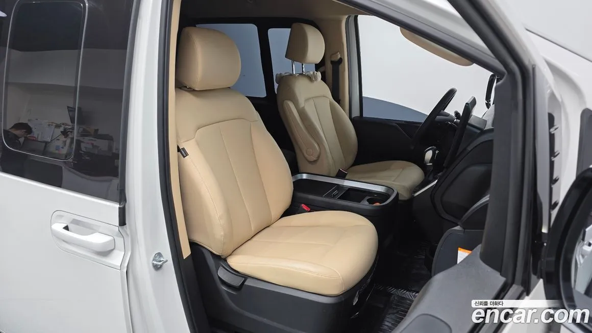 Hyundai Staria 2025 из KR, фото 3
