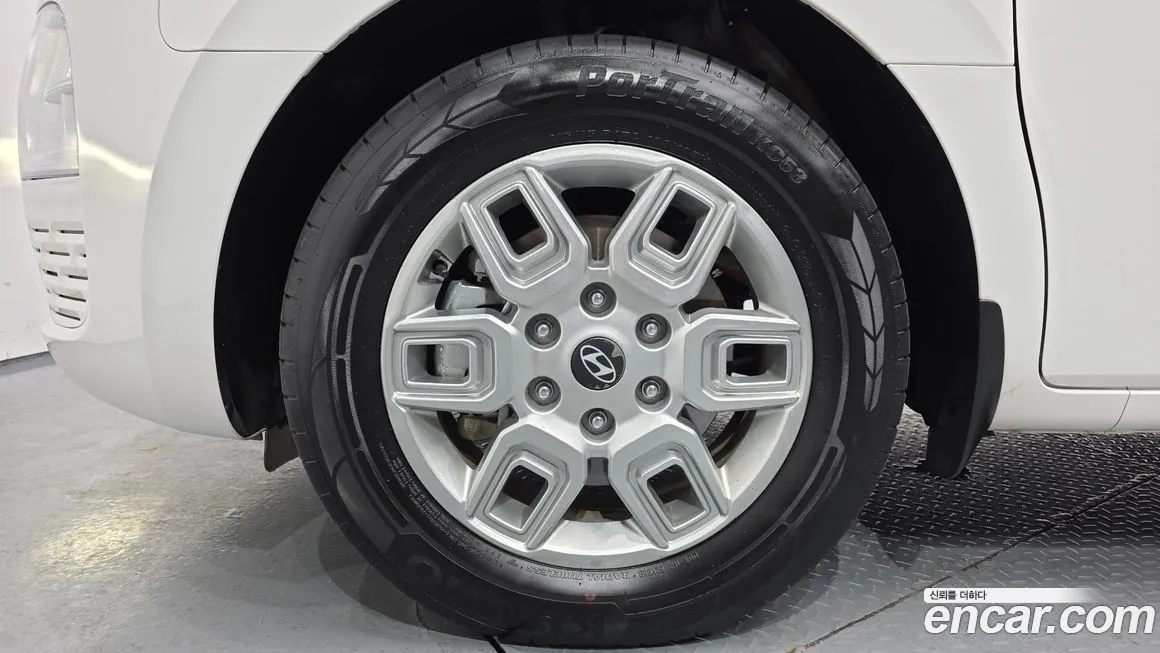 Hyundai Staria 2025 из KR, фото 6