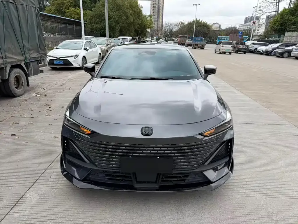 Changan UNI-V 2023 из CN, фото 3