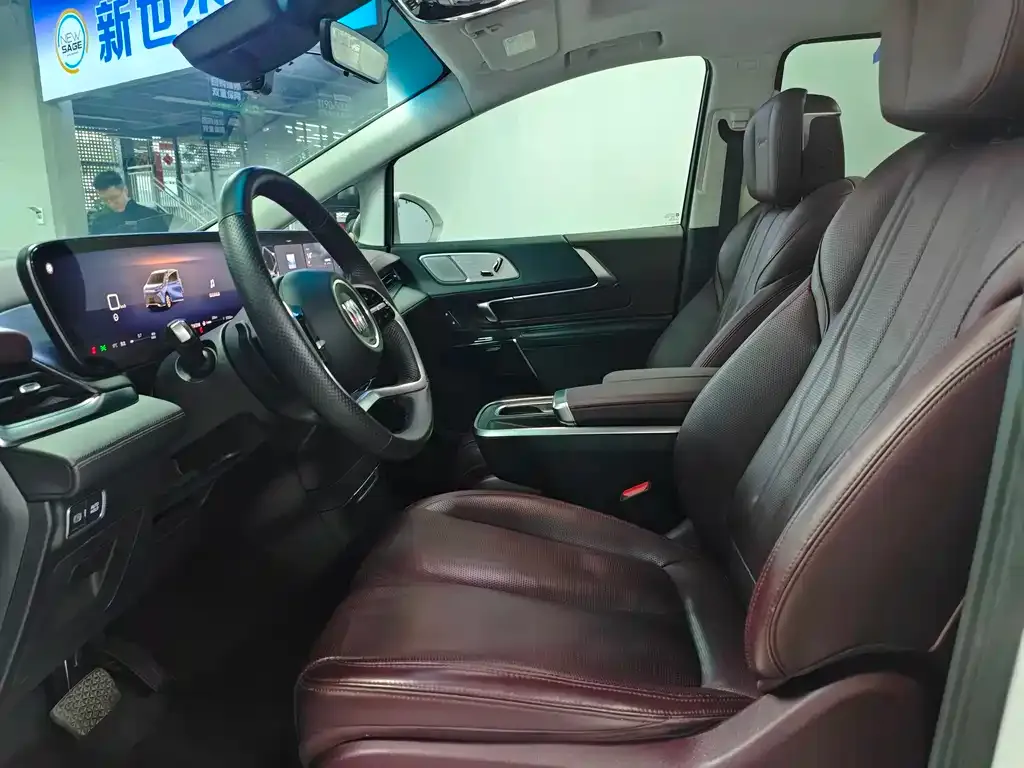 Buick Century 2023 из CN, фото 9