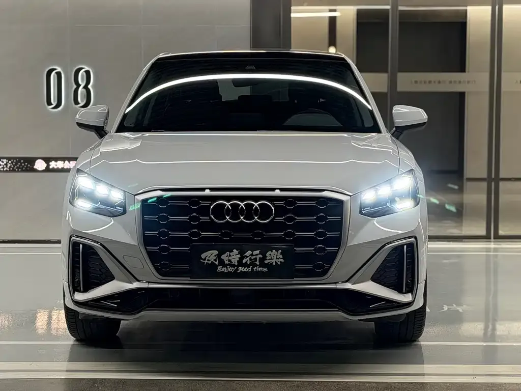 Audi Q2L 2023 из CN, фото 6