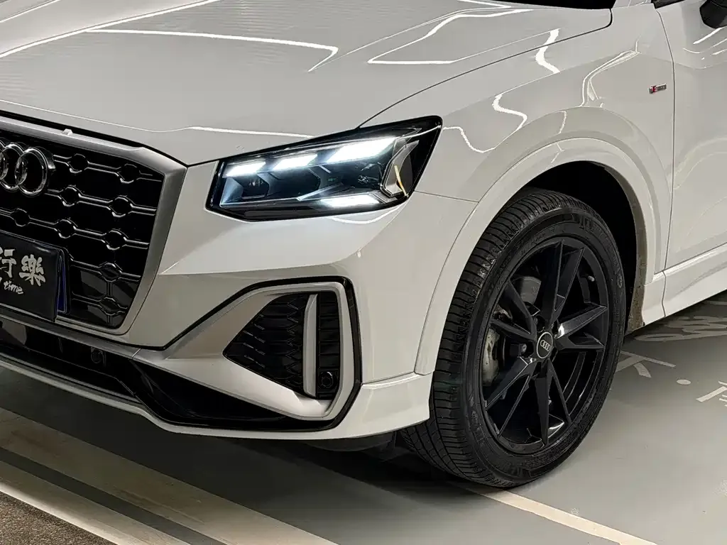 Audi Q2L 2023 из CN, фото 8