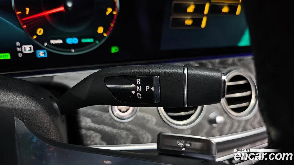 Mercedes-Benz E-Class 2021 из KR, фото 3