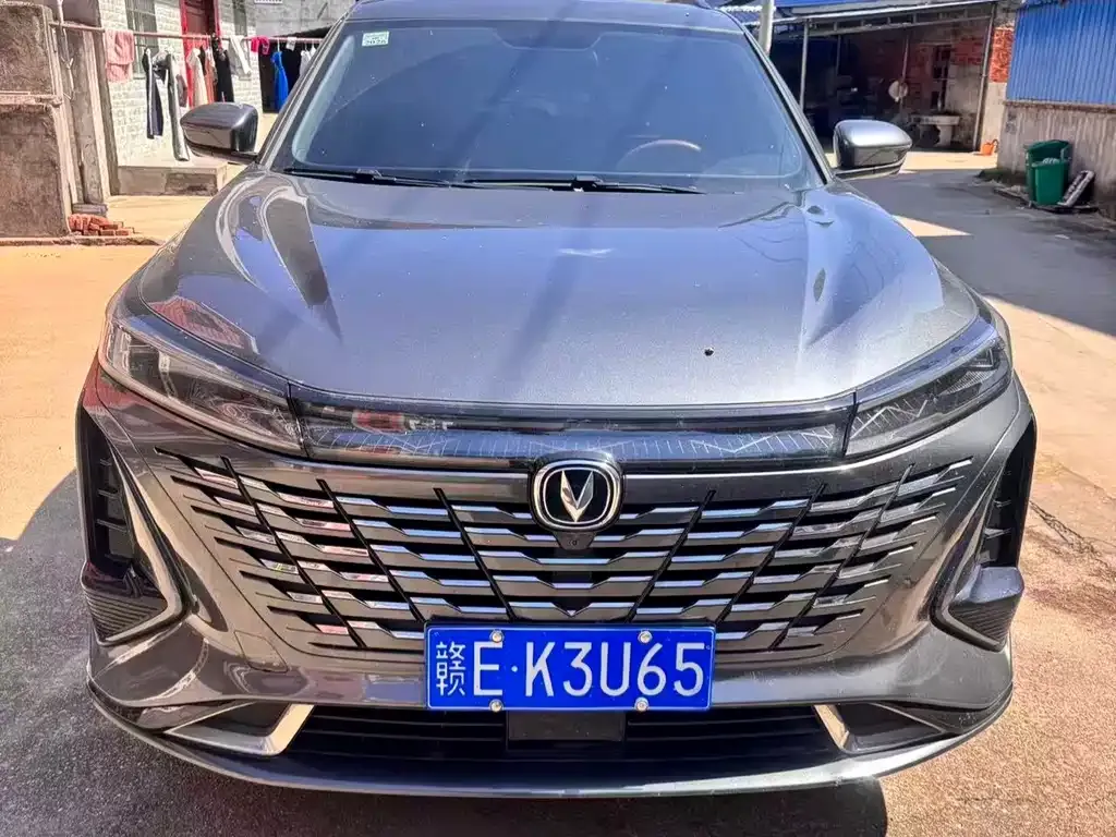 Changan CS75PLUS — фото 1