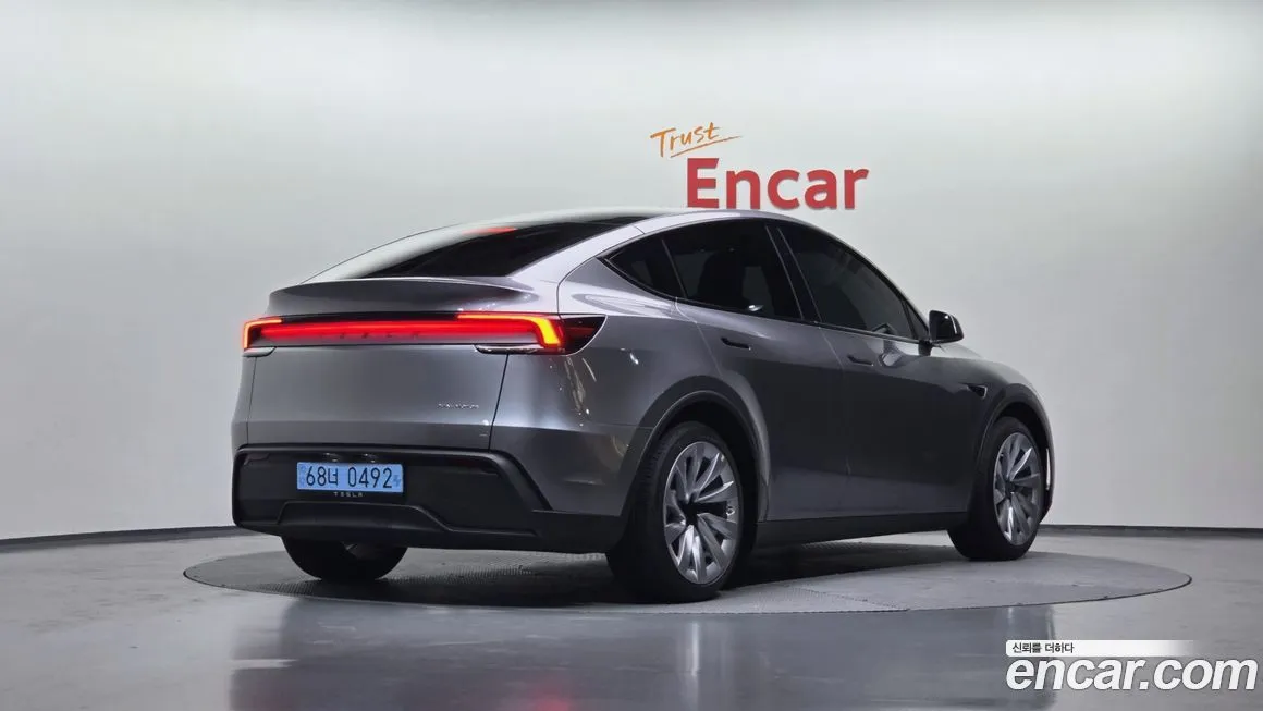 Tesla Model Y 2025 из KR, фото 4