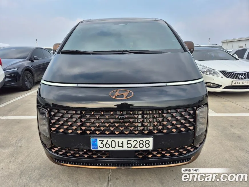 Hyundai Staria — фото 1