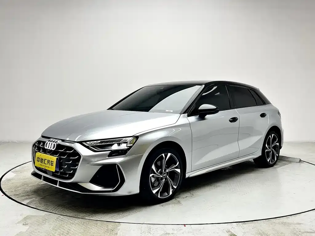 Audi A3 2024 из CN, фото 1