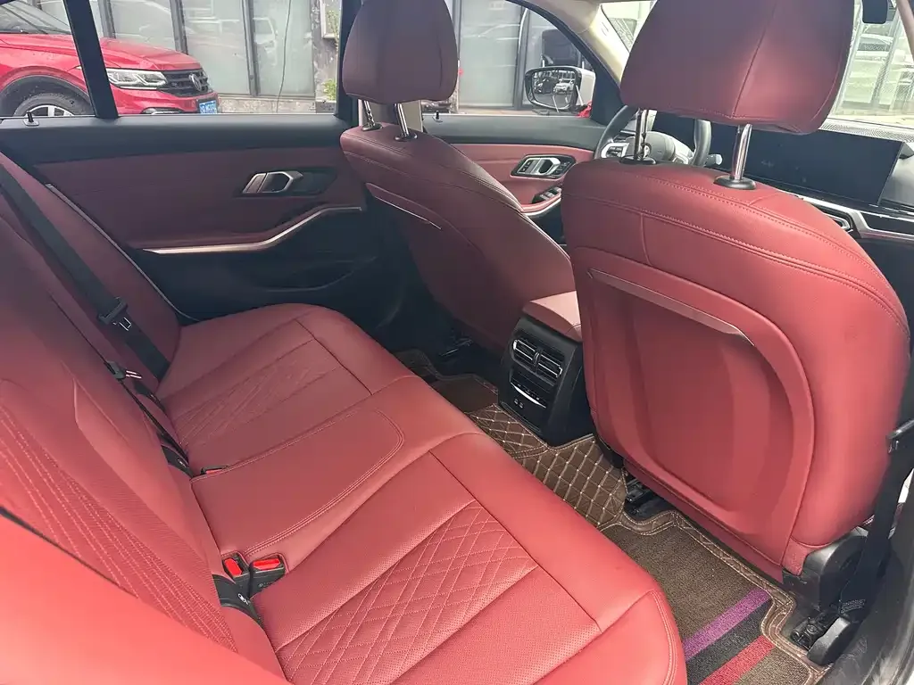 BMW 3 Series 2023 из CN, фото 3