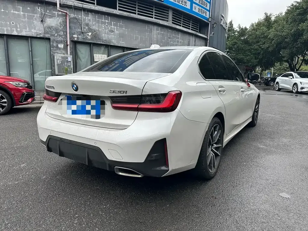 BMW 3 Series 2023 из CN, фото 4