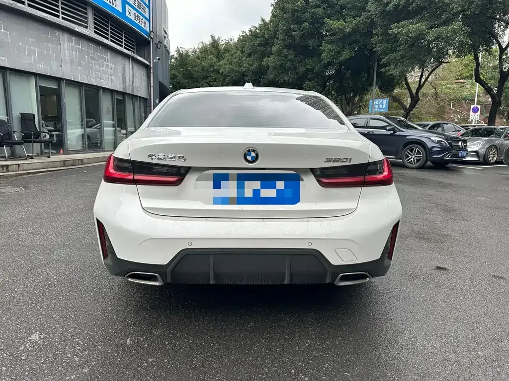 BMW 3 Series 2023 из CN, фото 8