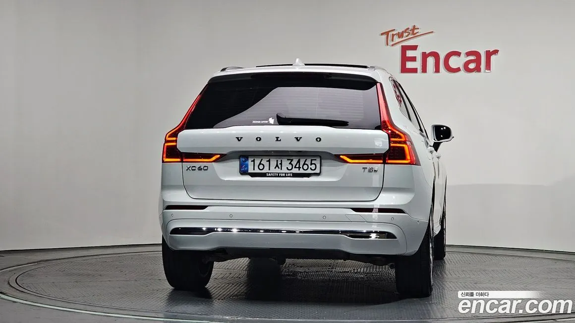 Volvo XC60 2025 из KR, фото 7