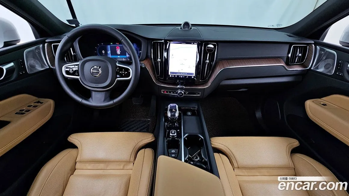 Volvo XC60 2025 из KR, фото 8