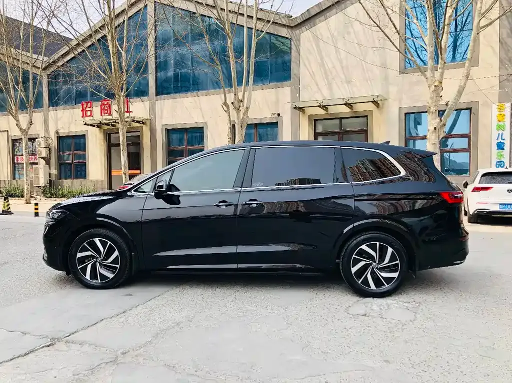 Volkswagen Viloran 2023 из CN, фото 6