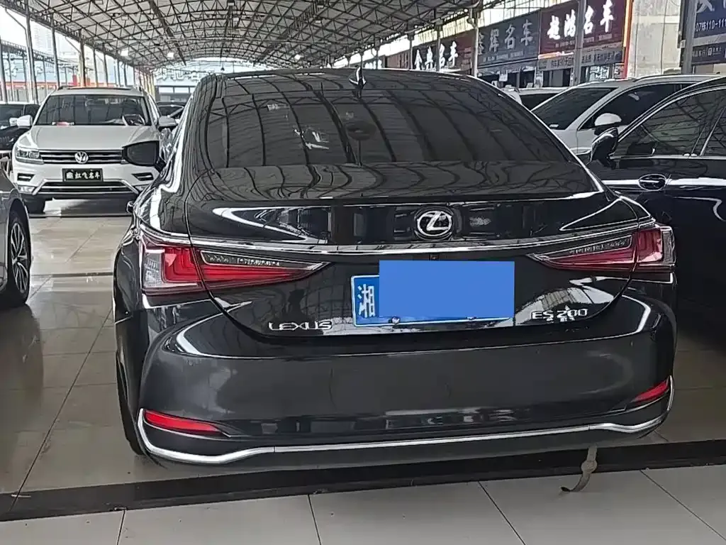 Lexus ES — фото 5
