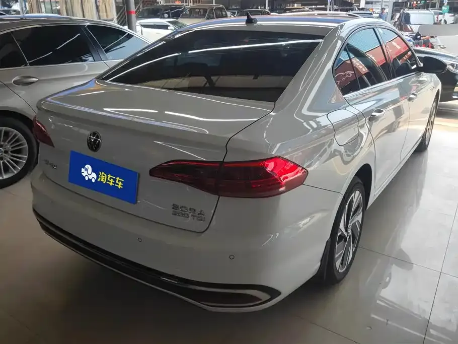 Volkswagen Bora 2022 из CN, фото 7