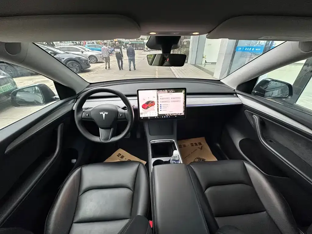 Tesla Model Y 2024 из CN, фото 9