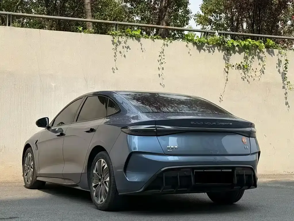 BYD Seal — фото 9