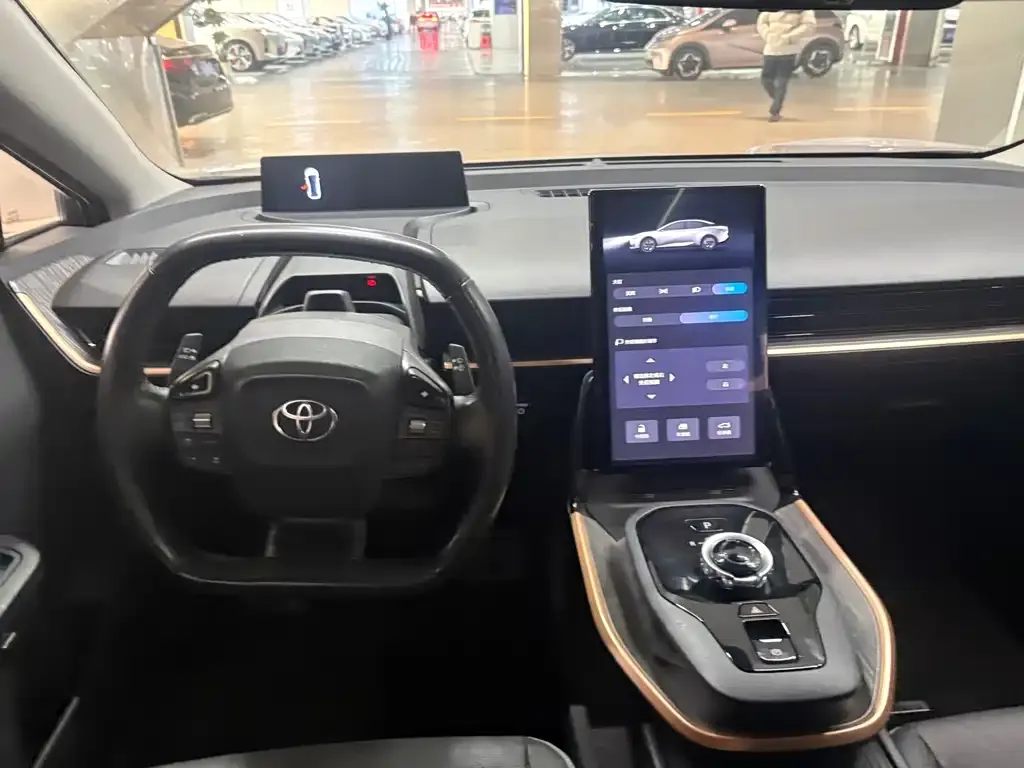 Toyota bZ3 2023 из CN, фото 4