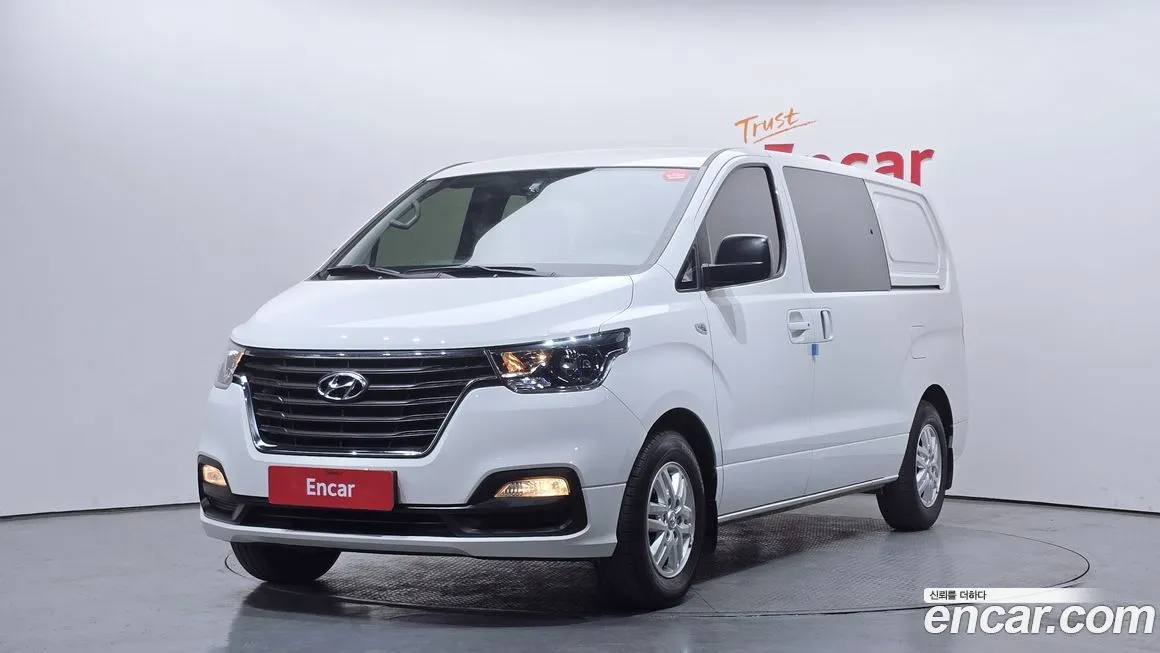 Hyundai Starex Van 3-Seater