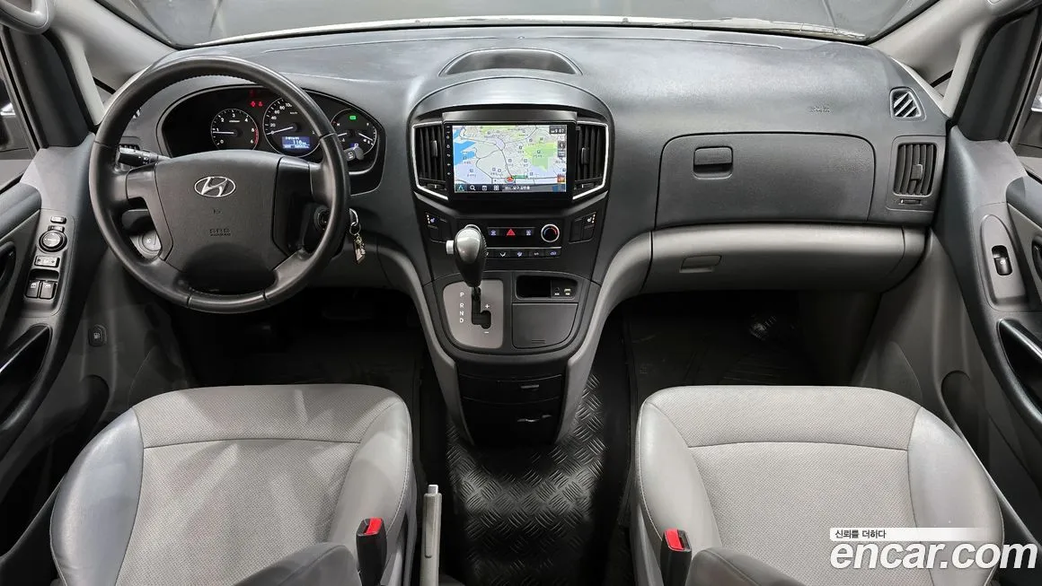 Hyundai Starex — фото 10