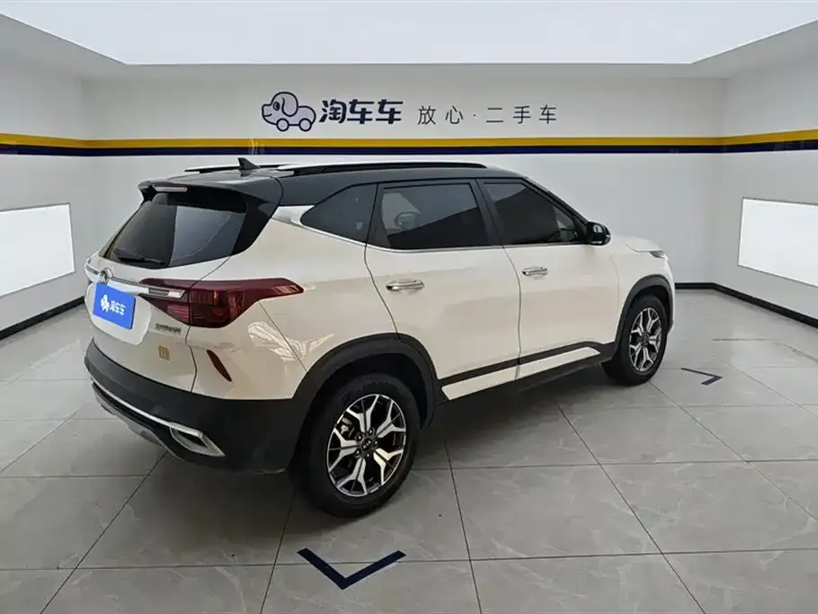 Kia KX3 2021 из CN, фото 10