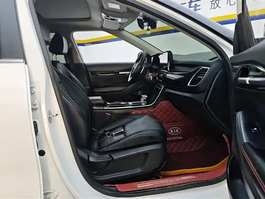 Kia KX3 2021 из CN, фото 8