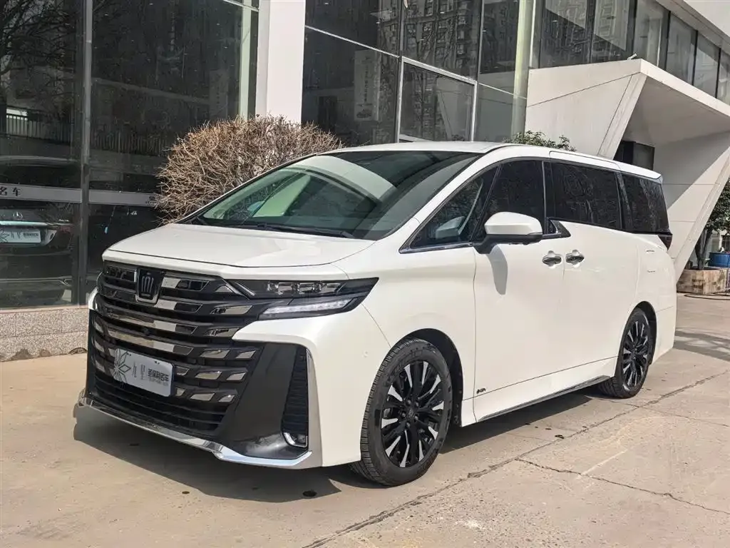 Toyota Vellfire 2025 из CN, фото 1