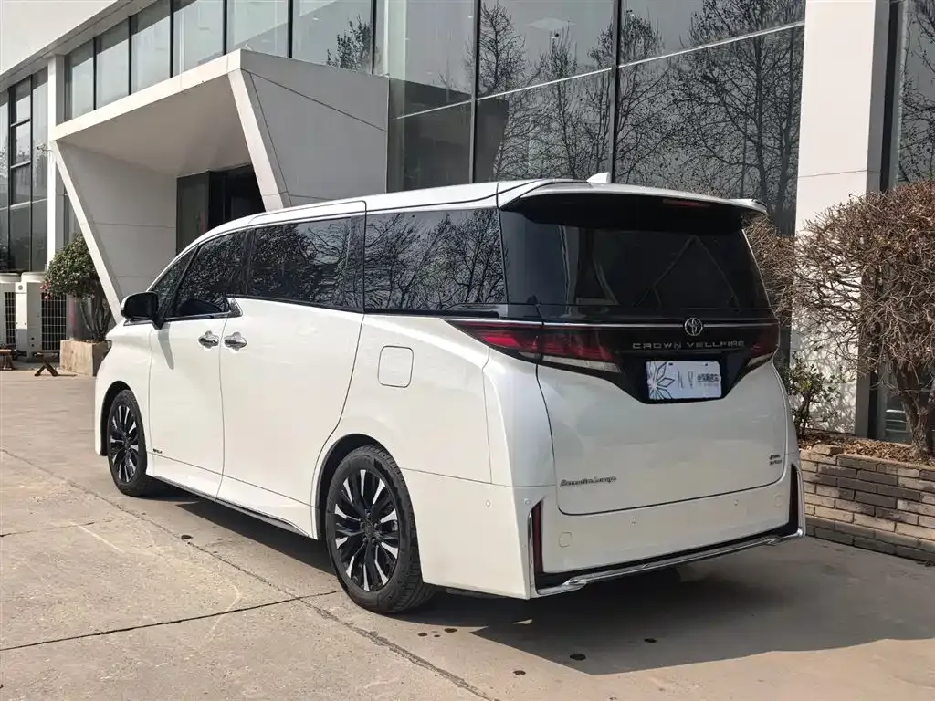Toyota Vellfire 2025 из CN, фото 8