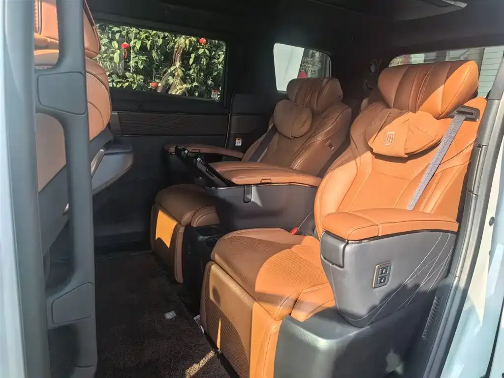 Toyota Vellfire 2025 из CN, фото 6