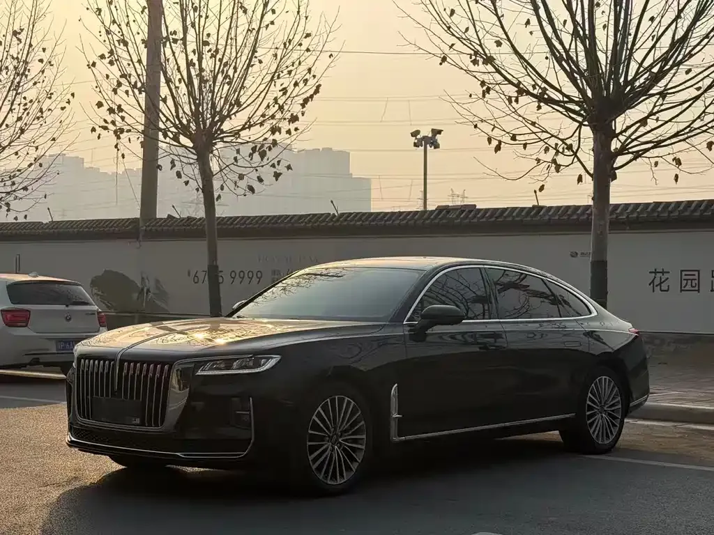 Hongqi H9 — фото 1