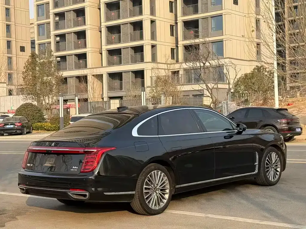 Hongqi H9 — фото 6
