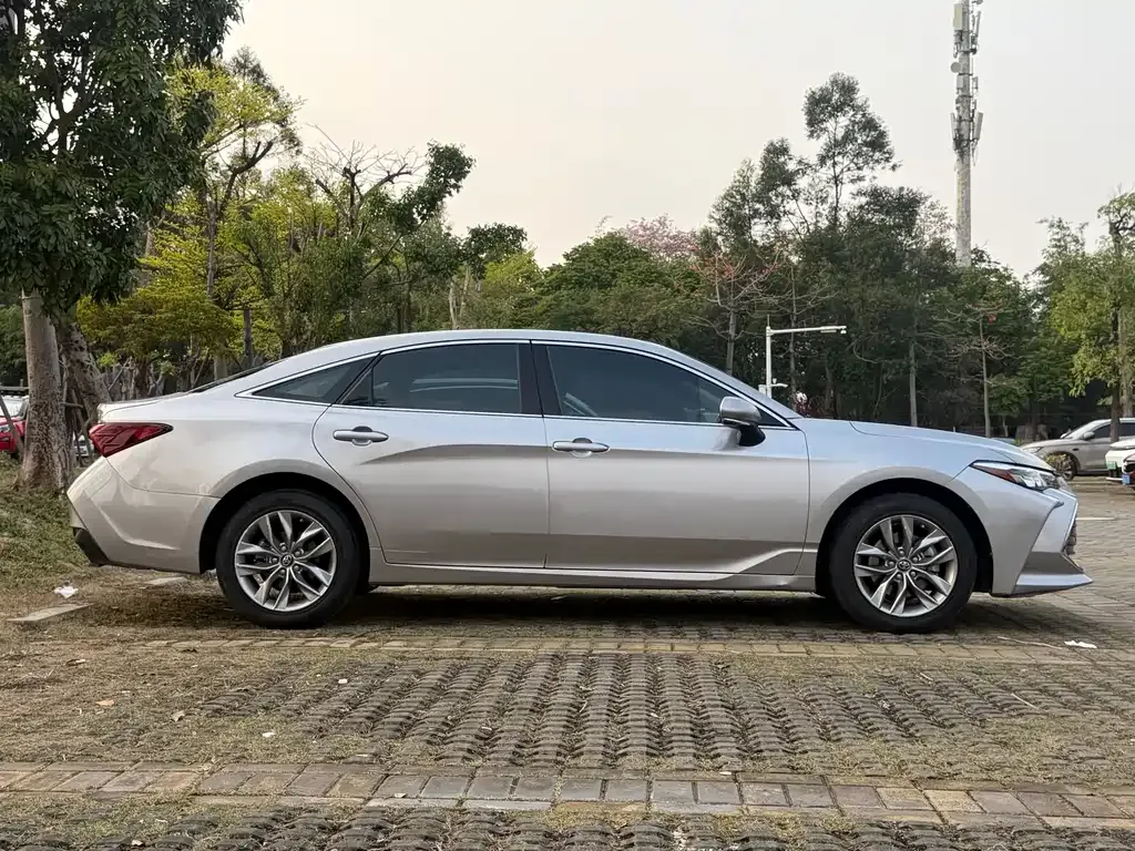 Toyota Avalon 2022 из CN, фото 5